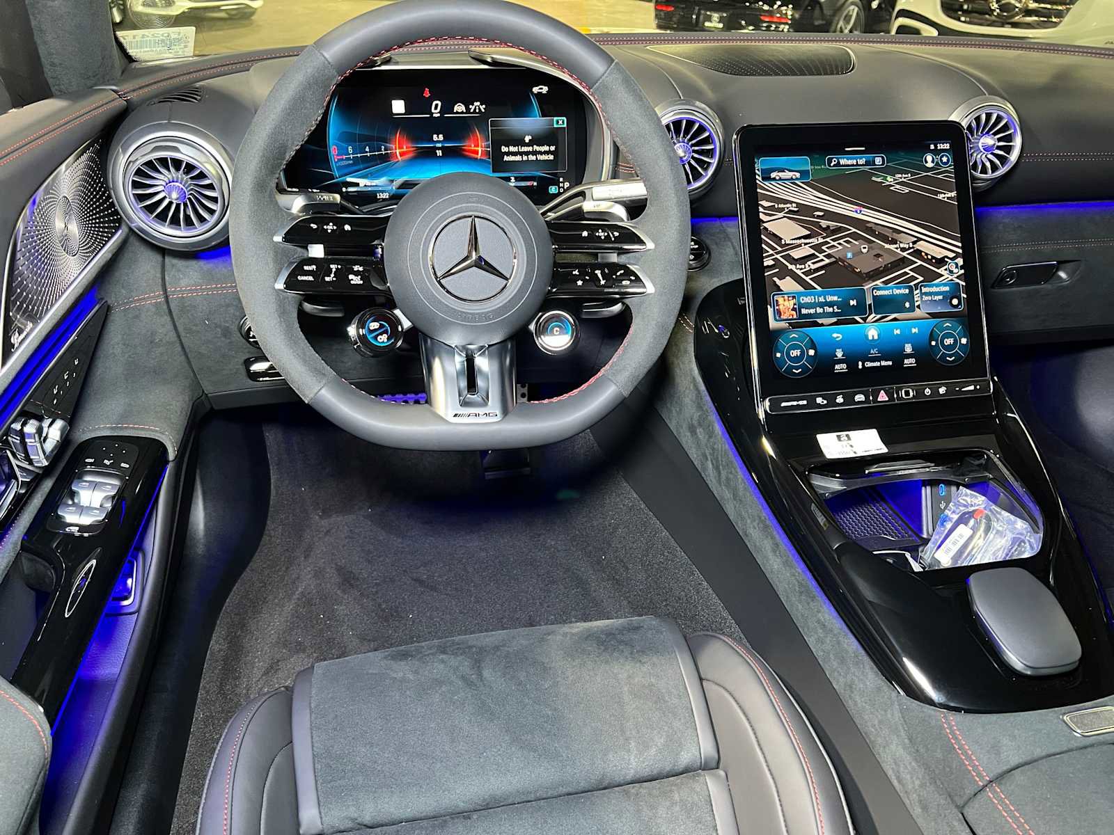 New 2025 Mercedes-Benz SL 55 AMG 4MATIC image 36