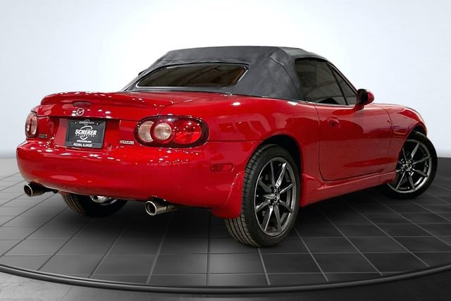 Used 2002 MAZDA MX-5 Miata image 2