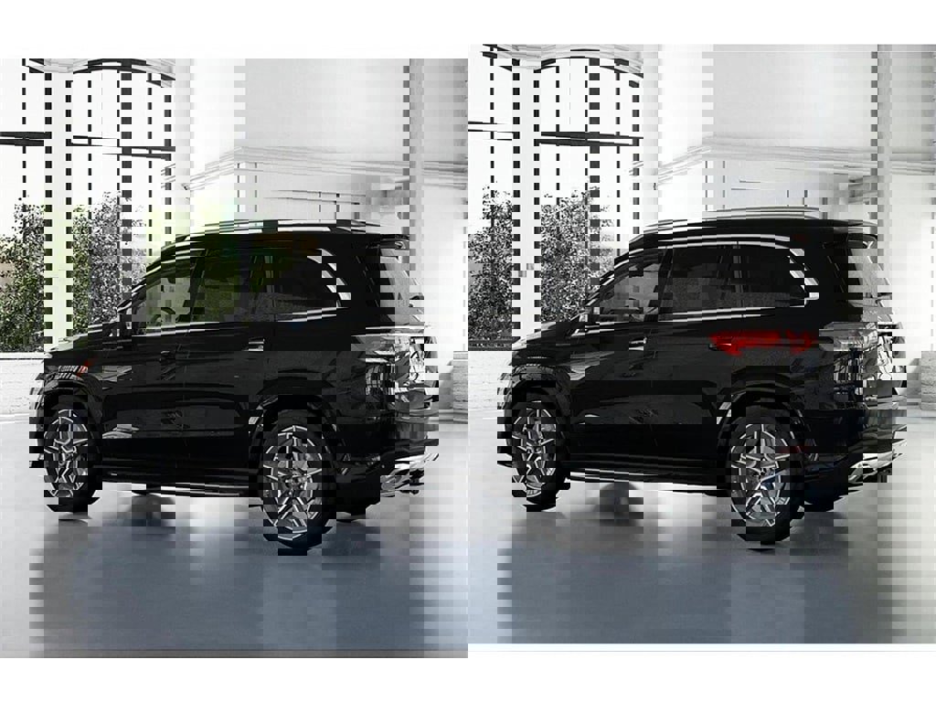 New 2026 Mercedes-Benz GLS 450 4MATIC image 31