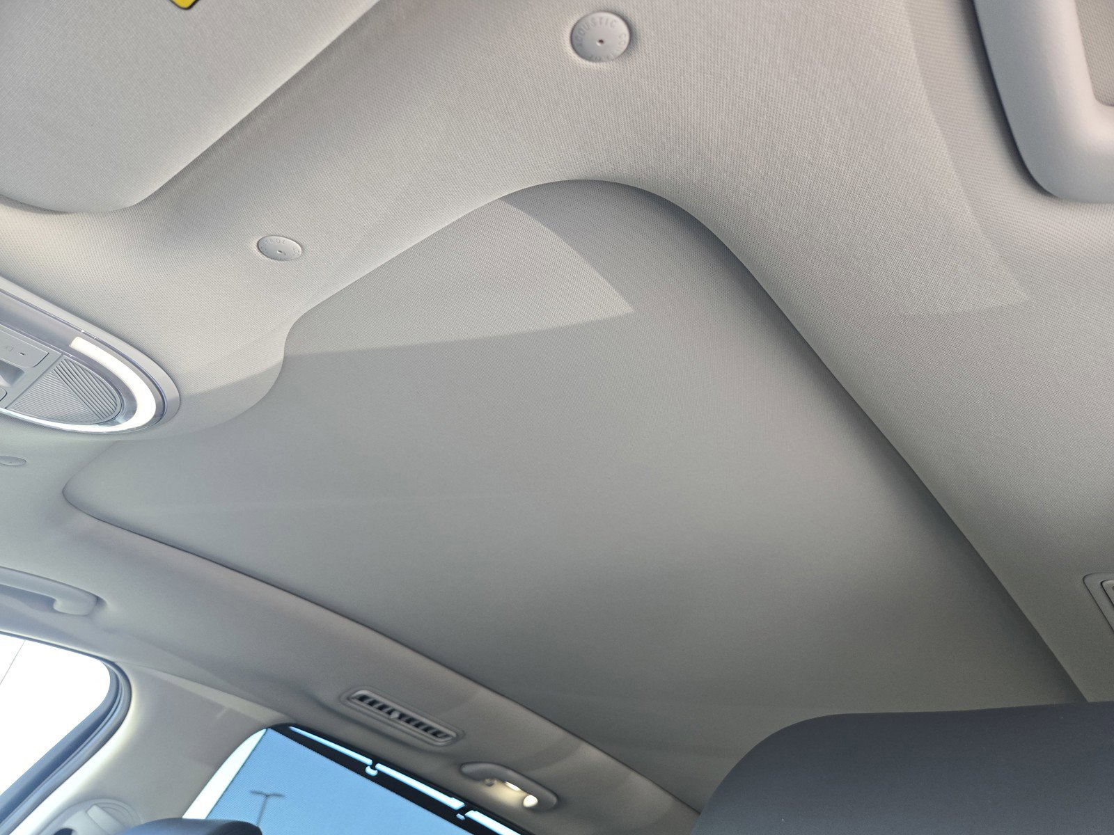 New 2026 Hyundai Ioniq 9 Limited image 16