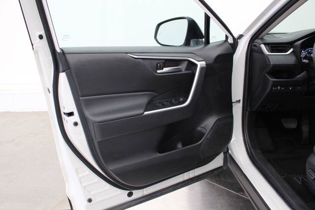 Used 2023 Toyota RAV4 XLE w/ Convenience Package image 34
