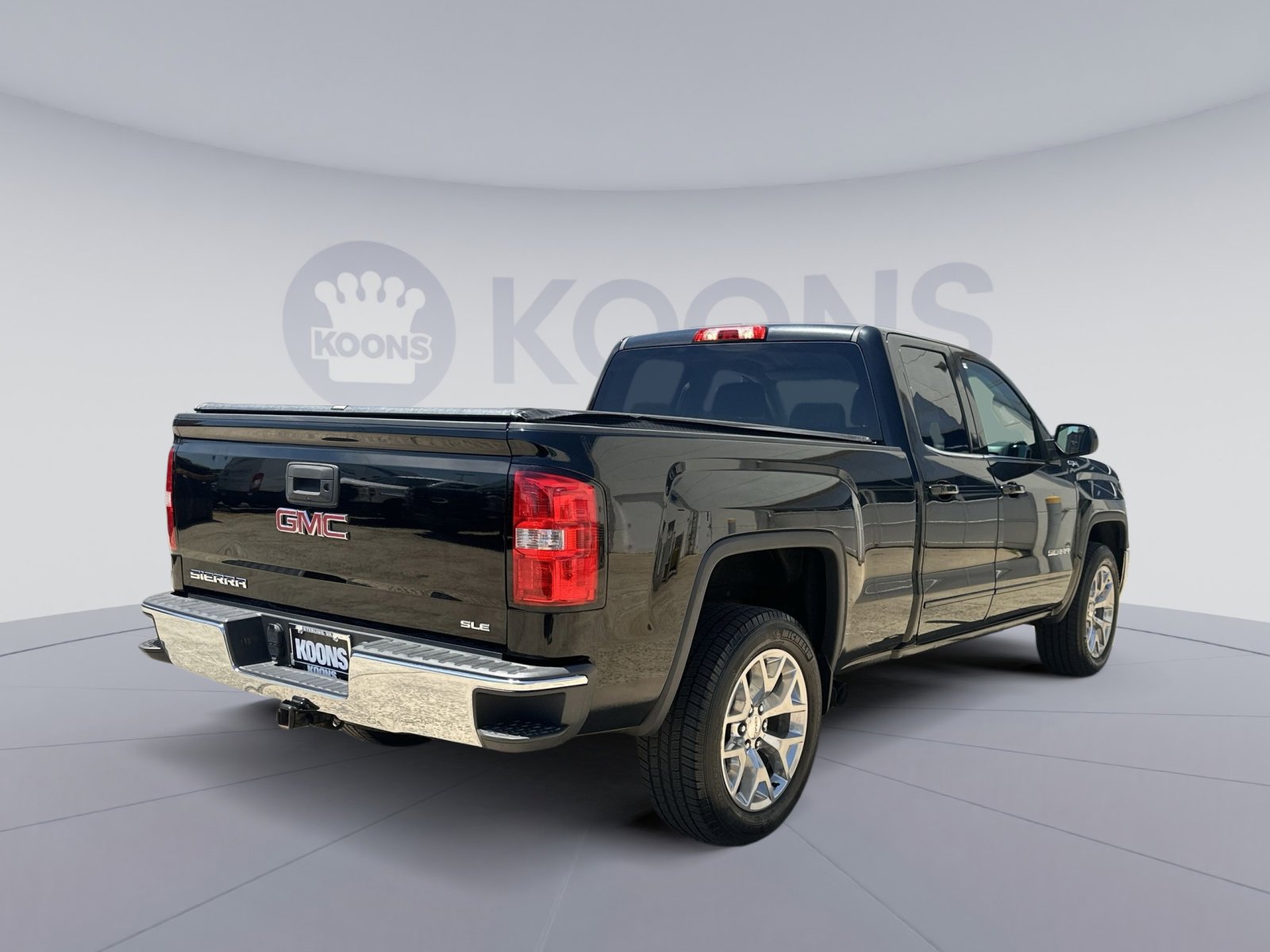 Used 2015 GMC Sierra 1500 SLE w/ SLE Value Package AWD/4WD image 16