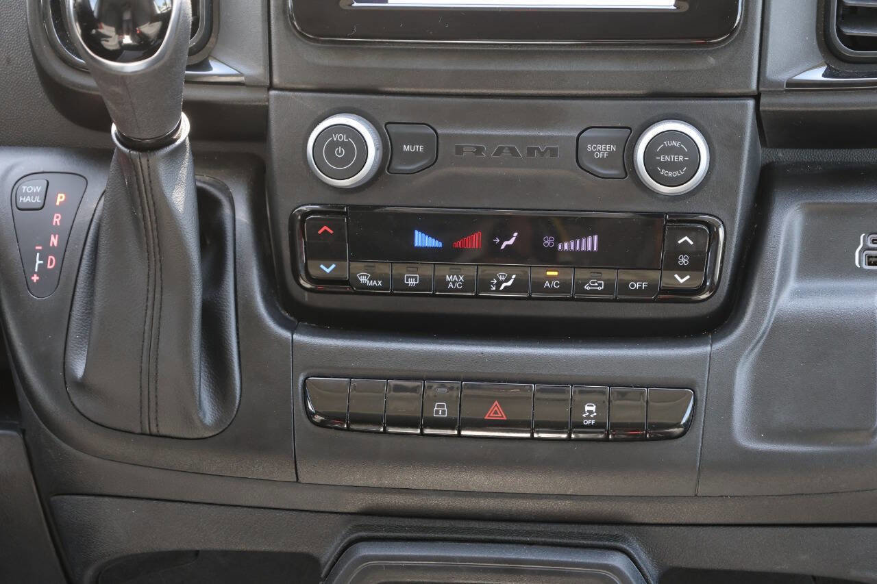 Used 2025 RAM ProMaster 2500 w/ Convenience Group FWD image 21