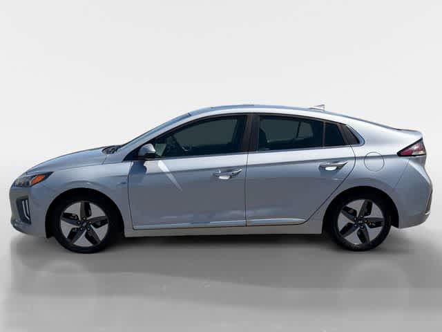 Used 2020 Hyundai Ioniq Limited FWD image 2