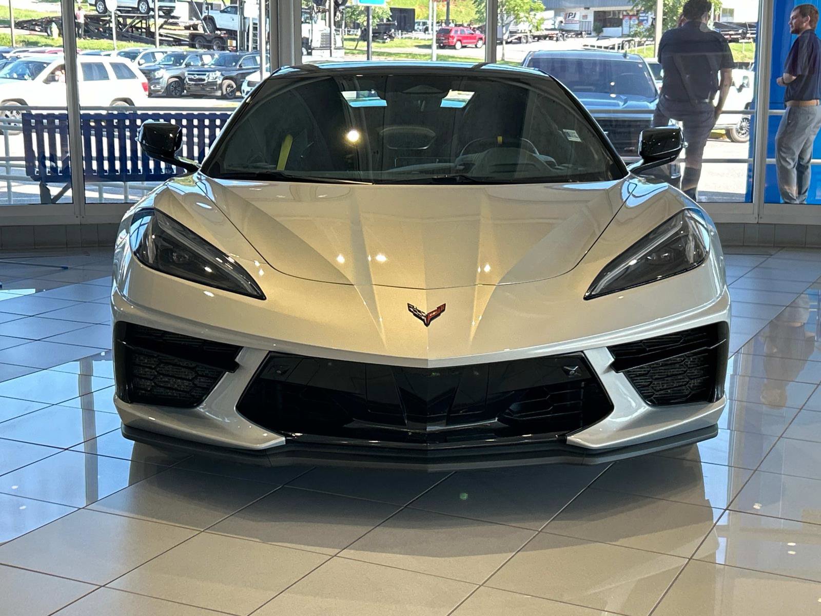 Used 2024 Chevrolet Corvette Stingray Premium Conv w/ Z51 Performance Package image 8