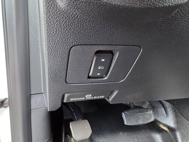 Used 2019 Ford F350 Lariat w/ Chrome Package image 18