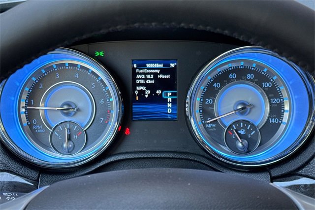 Used 2014 Chrysler 300 image 27