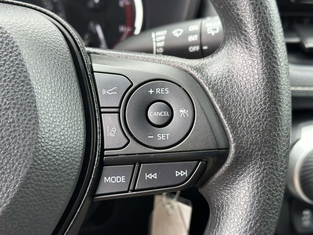 Used 2025 Toyota RAV4 LE FWD image 19