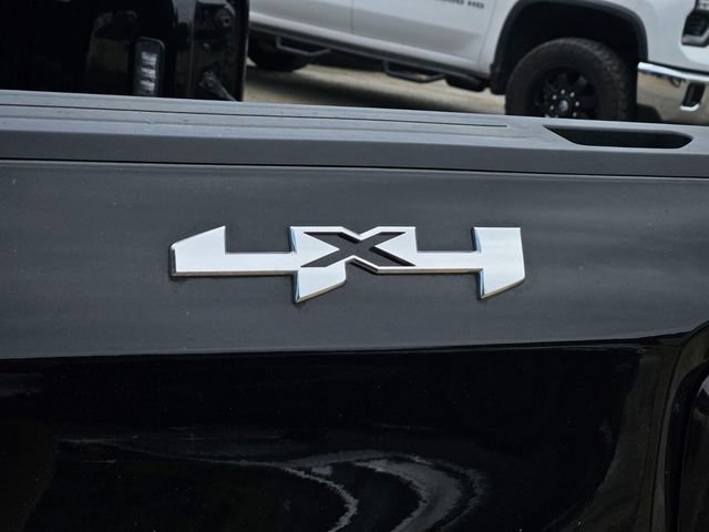 New 2025 GMC Sierra 1500 SLE w/ Preferred Package AWD/4WD image 9