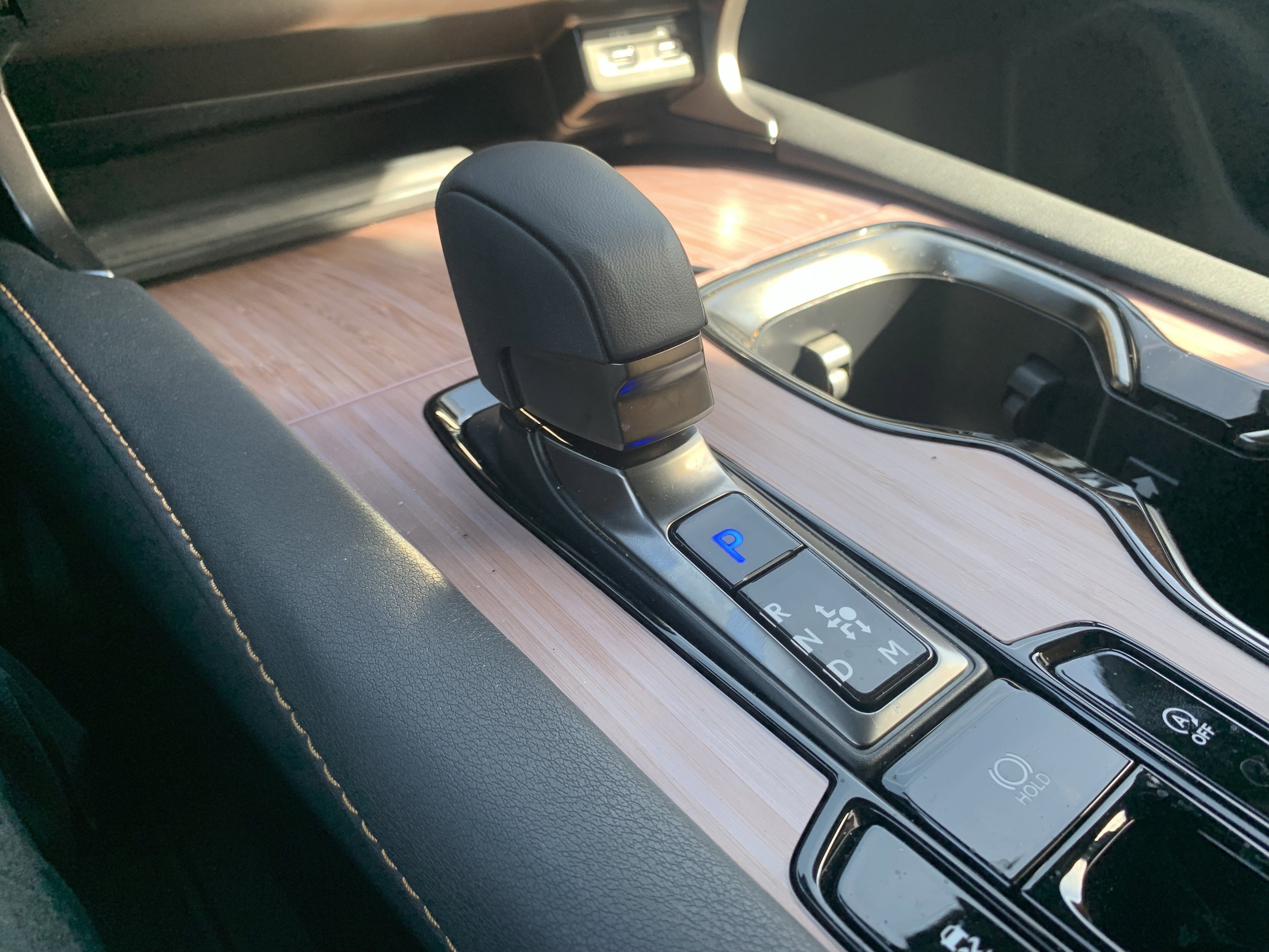 Used 2025 Lexus RX 350 Premium w/ Accessory Package (Z1) image 26