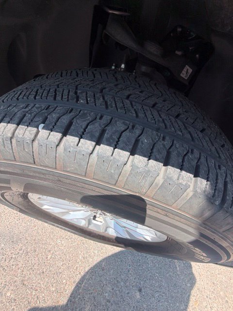 Used 2024 Nissan Frontier SV AWD/4WD image 11