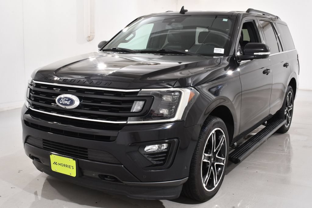 Used 2019 Ford Expedition Limited w/ Equipment Group 303A AWD/4WD image 2