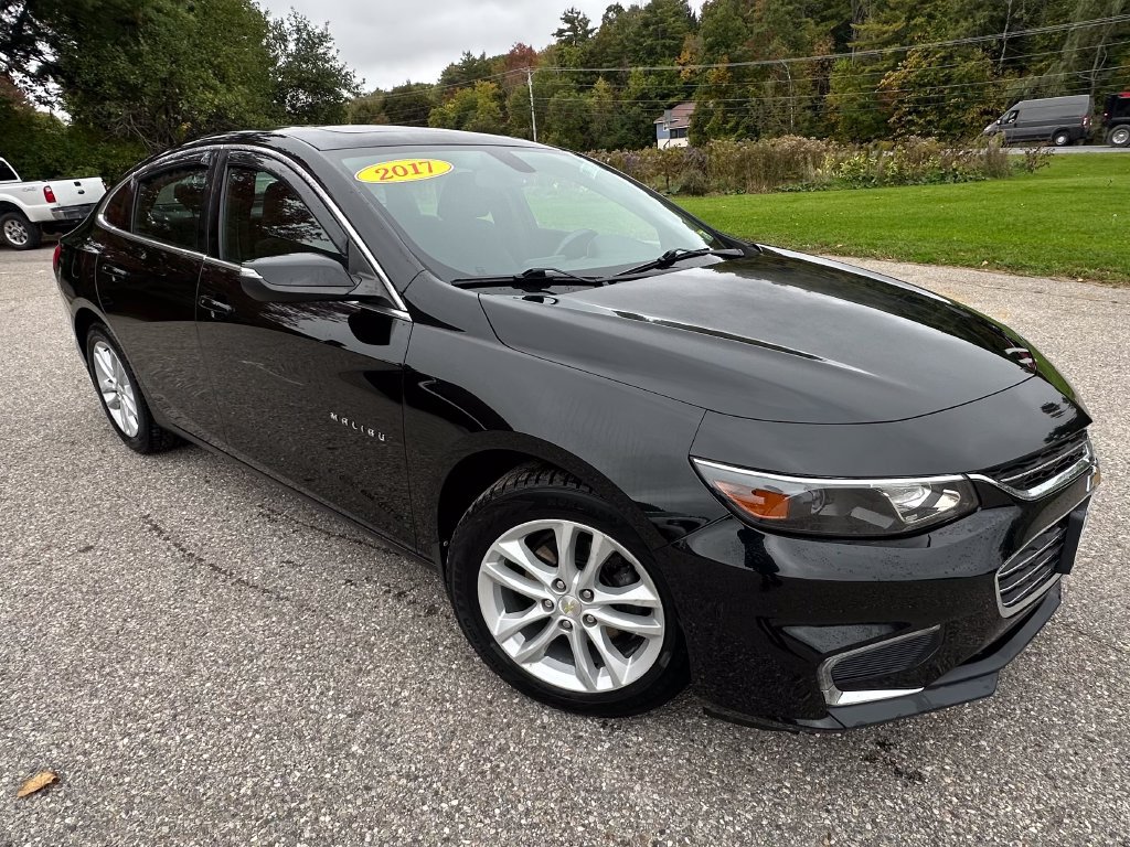 Used 2017 Chevrolet Malibu LT FWD image 7