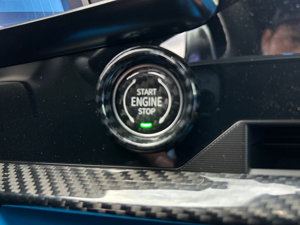 Used 2022 Chevrolet Corvette Stingray Premium Cpe w/ Z51 Performance Package RWD image 24