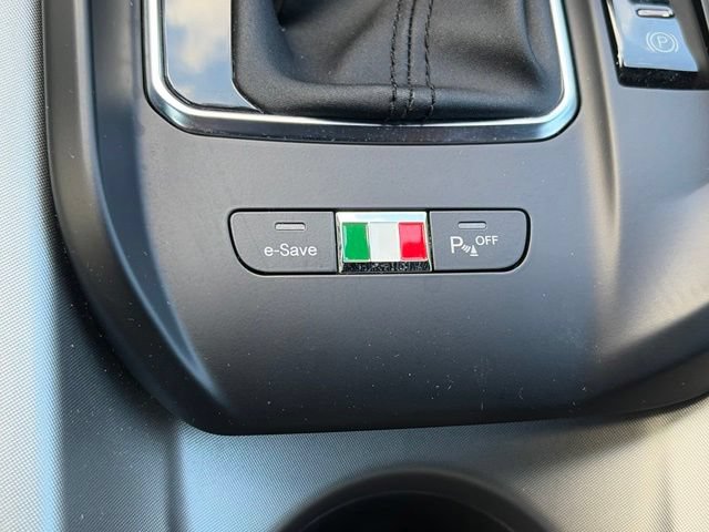 Used 2024 Alfa Romeo Tonale Veloce AWD/4WD image 30