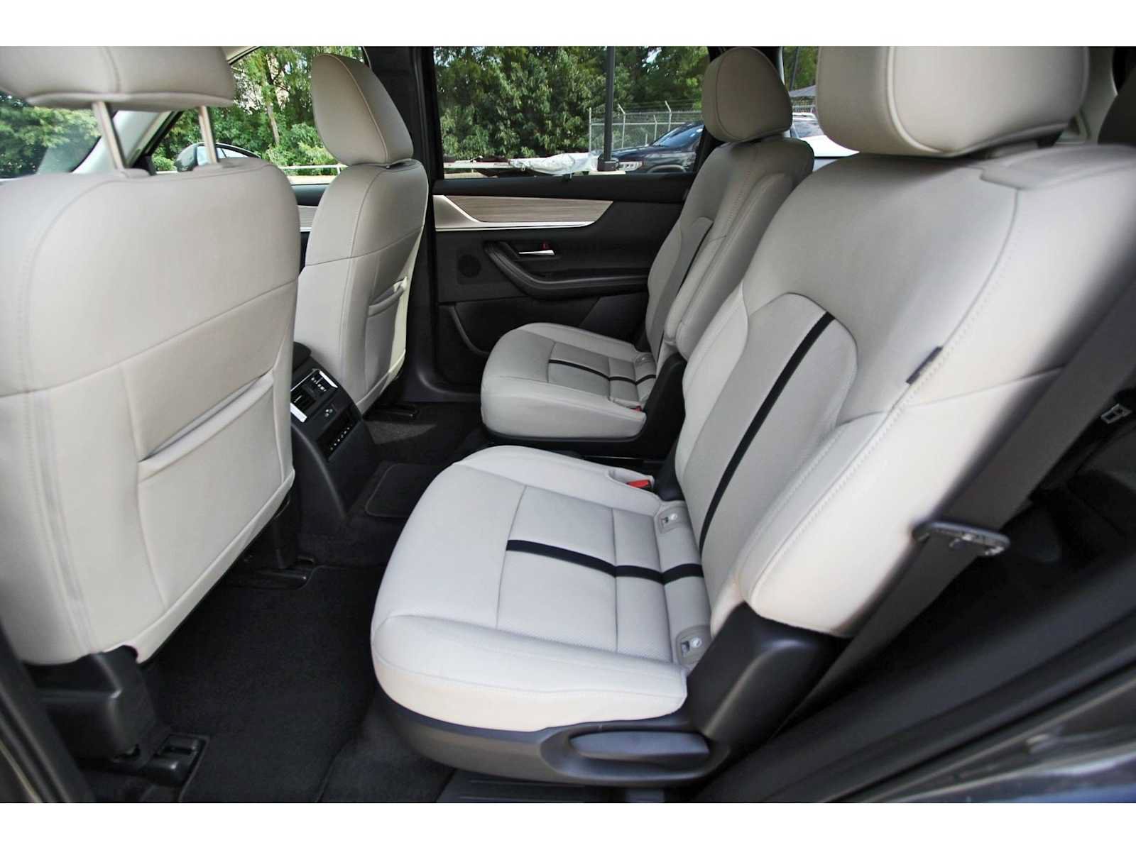 Used 2024 MAZDA CX-90 3.3 Turbo w/ Premium Package AWD/4WD image 11