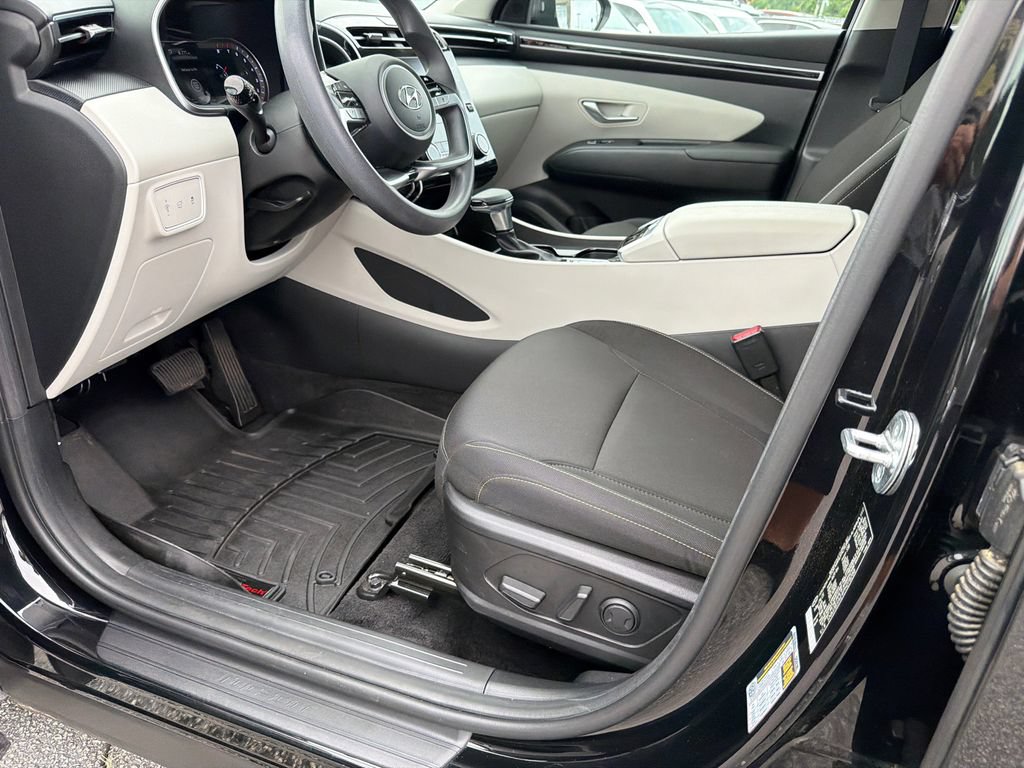 Used 2023 Hyundai Tucson SEL FWD image 9
