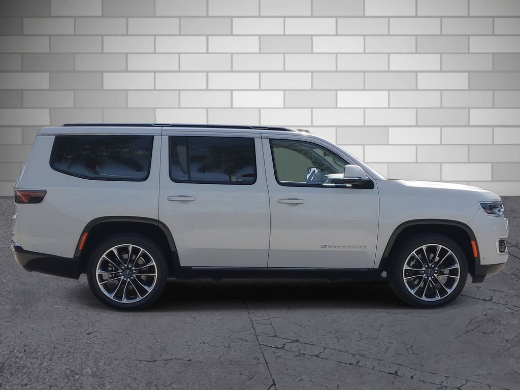 Used 2022 Jeep Wagoneer Series III w/ Premium Group I image 6