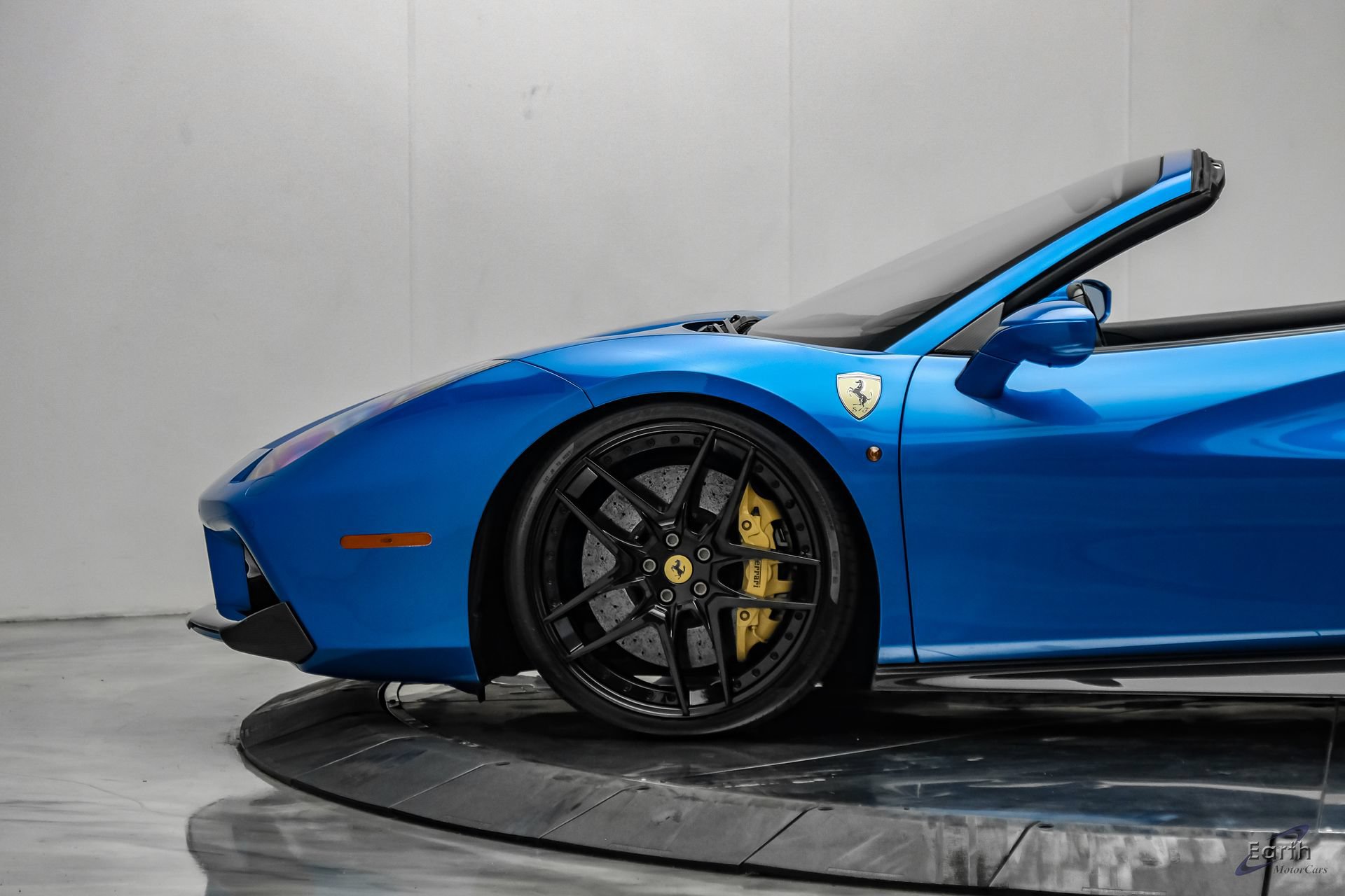 Used 2017 Ferrari 488 Spider RWD image 11