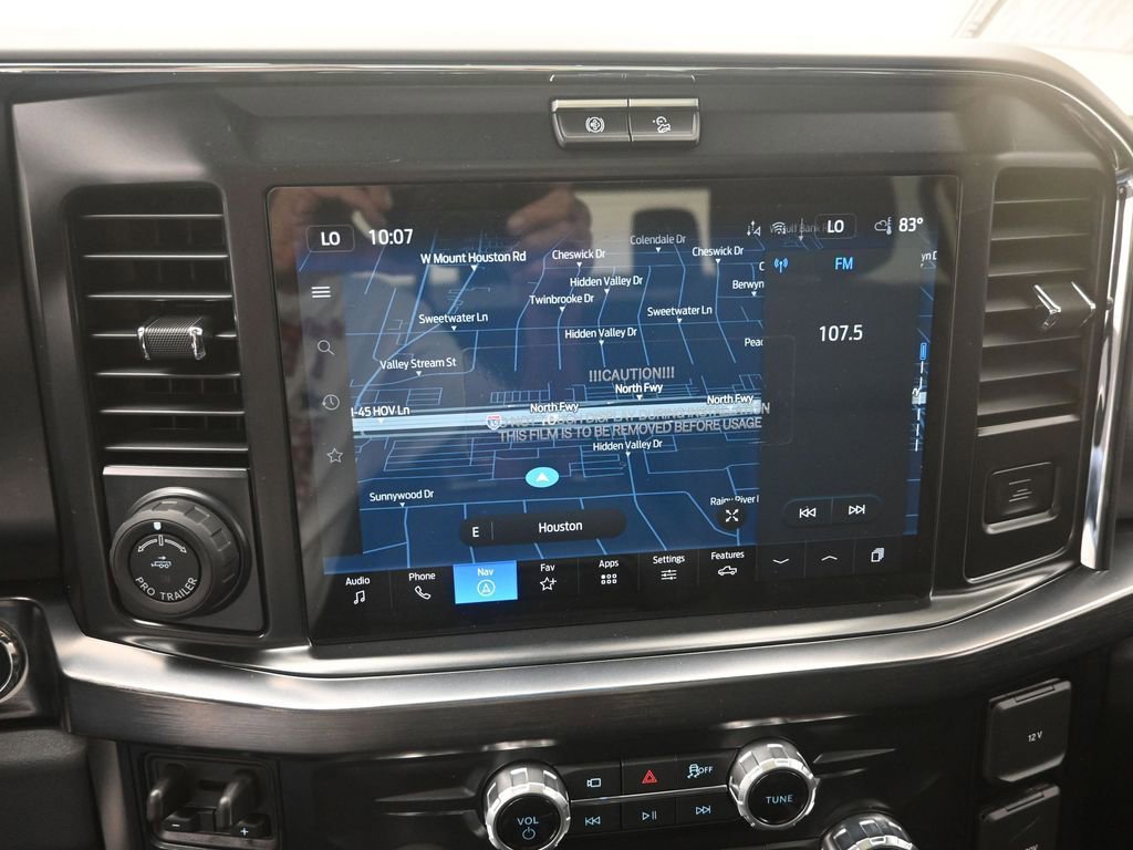 New 2026 Ford F250 Lariat w/ Black Appearance Package image 4