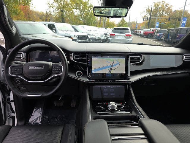 Used 2026 Jeep Grand Wagoneer Summit w/ Premium Group III AWD/4WD image 24