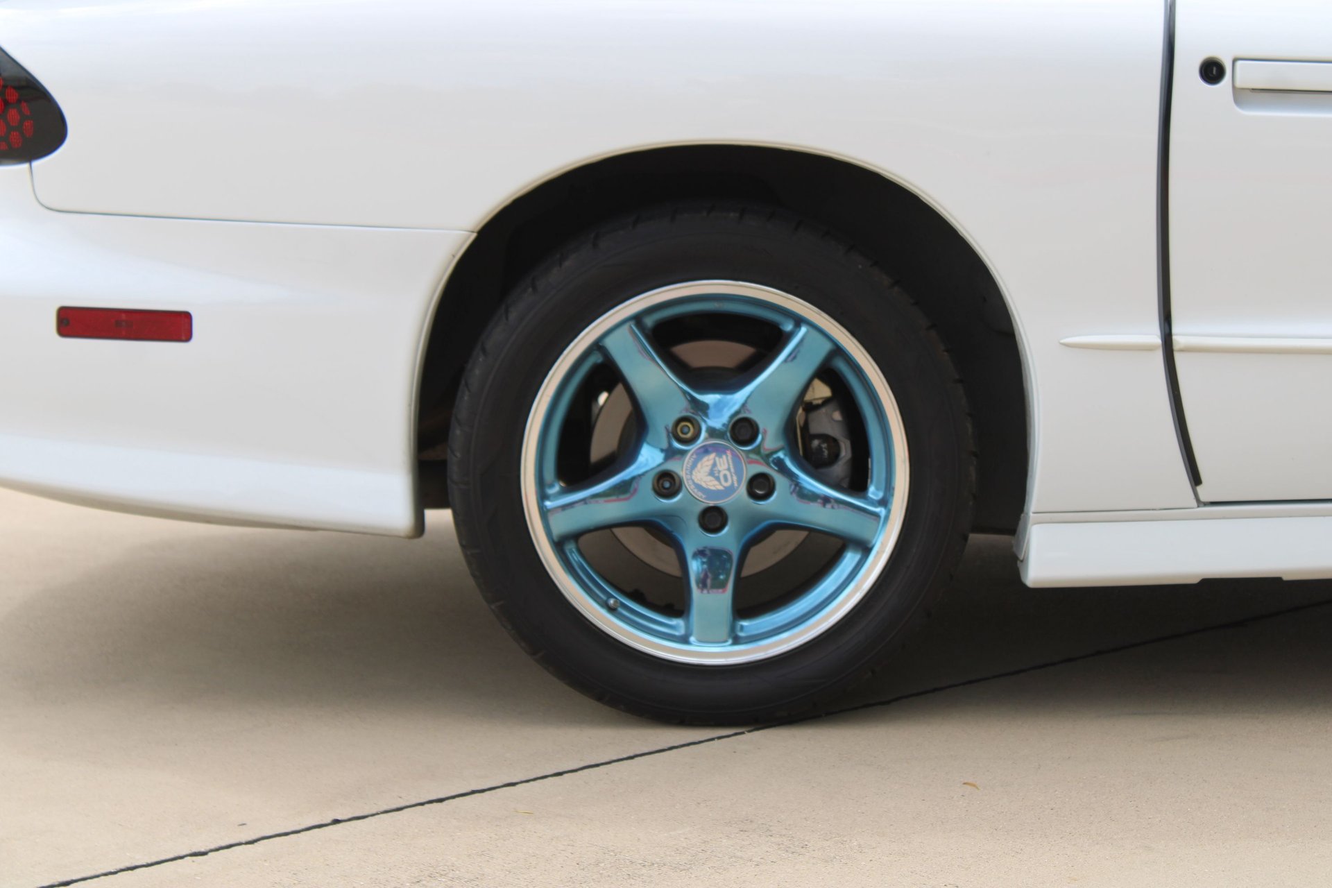 Used 1999 Pontiac Firebird Trans Am RWD image 33