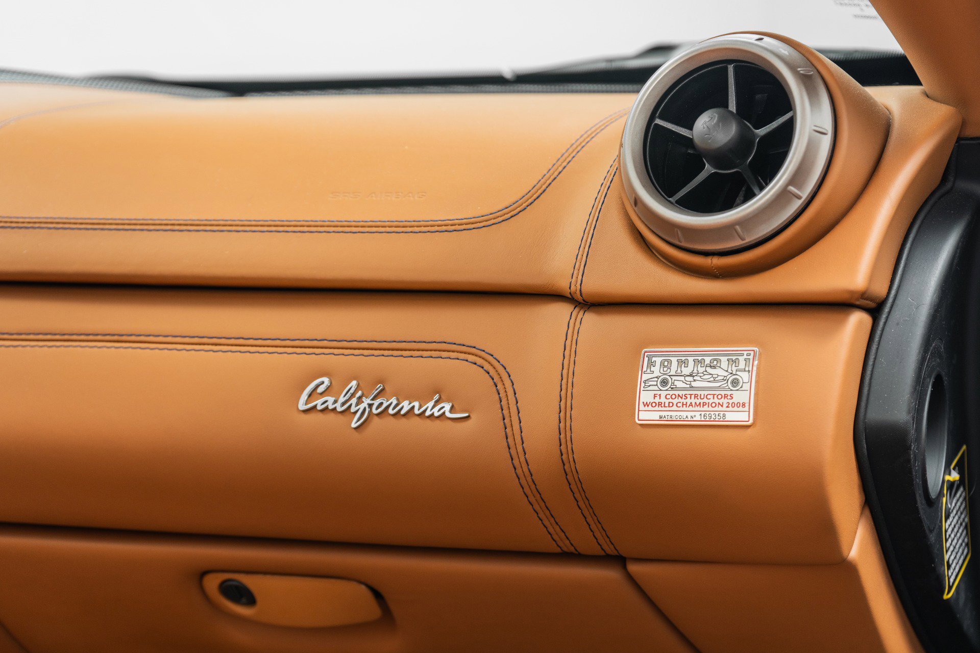 Used 2010 Ferrari California image 31