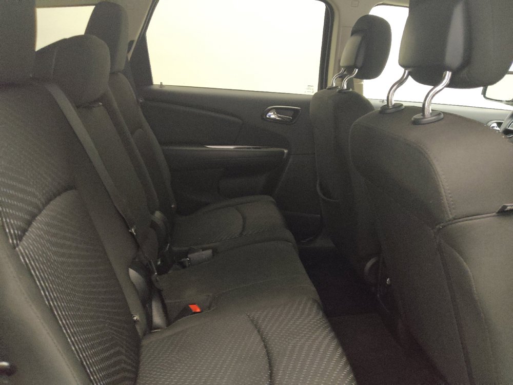 Used 2018 Dodge Journey SE FWD image 19