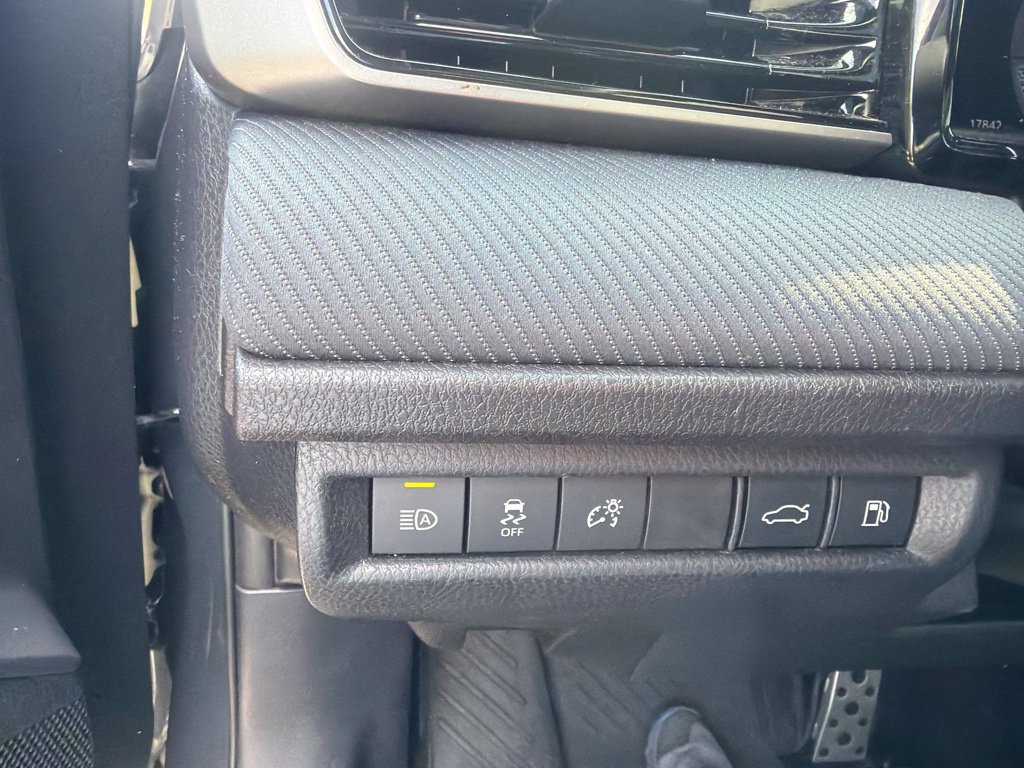 Used 2025 Toyota Camry SE w/ Multimedia Upgrade Package FWD image 11
