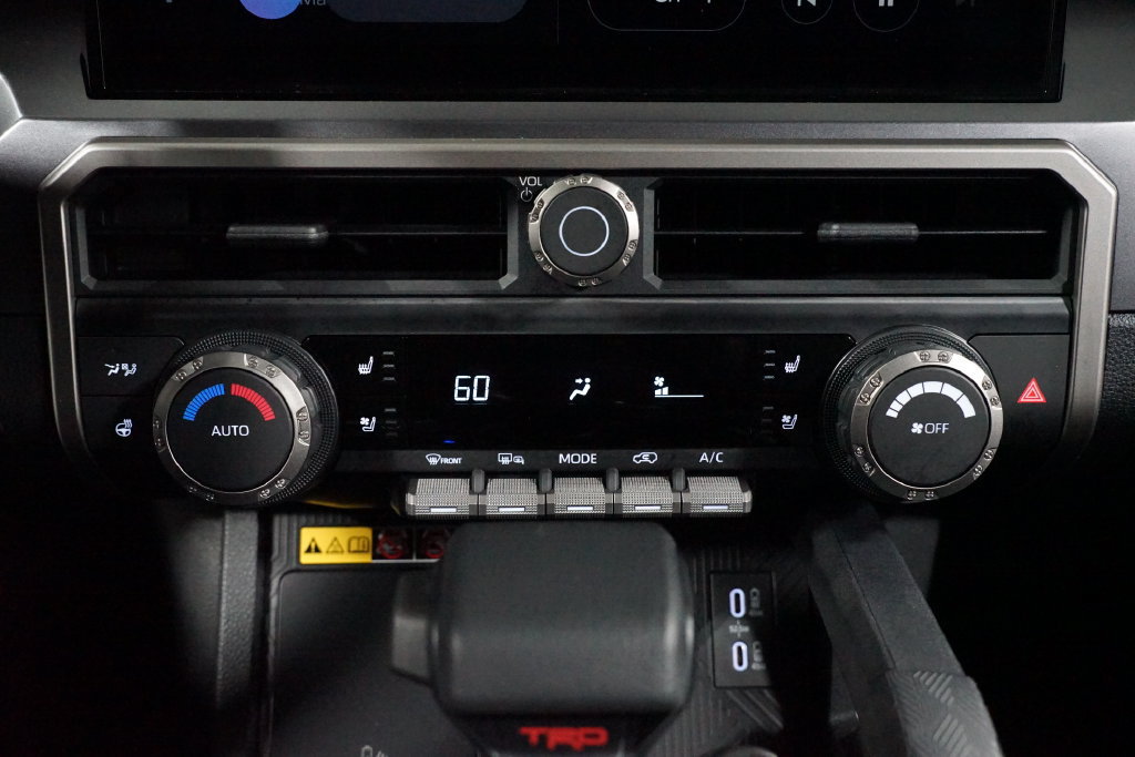 Certified 2026 Toyota 4Runner TRD Off-Road Premium AWD/4WD image 23