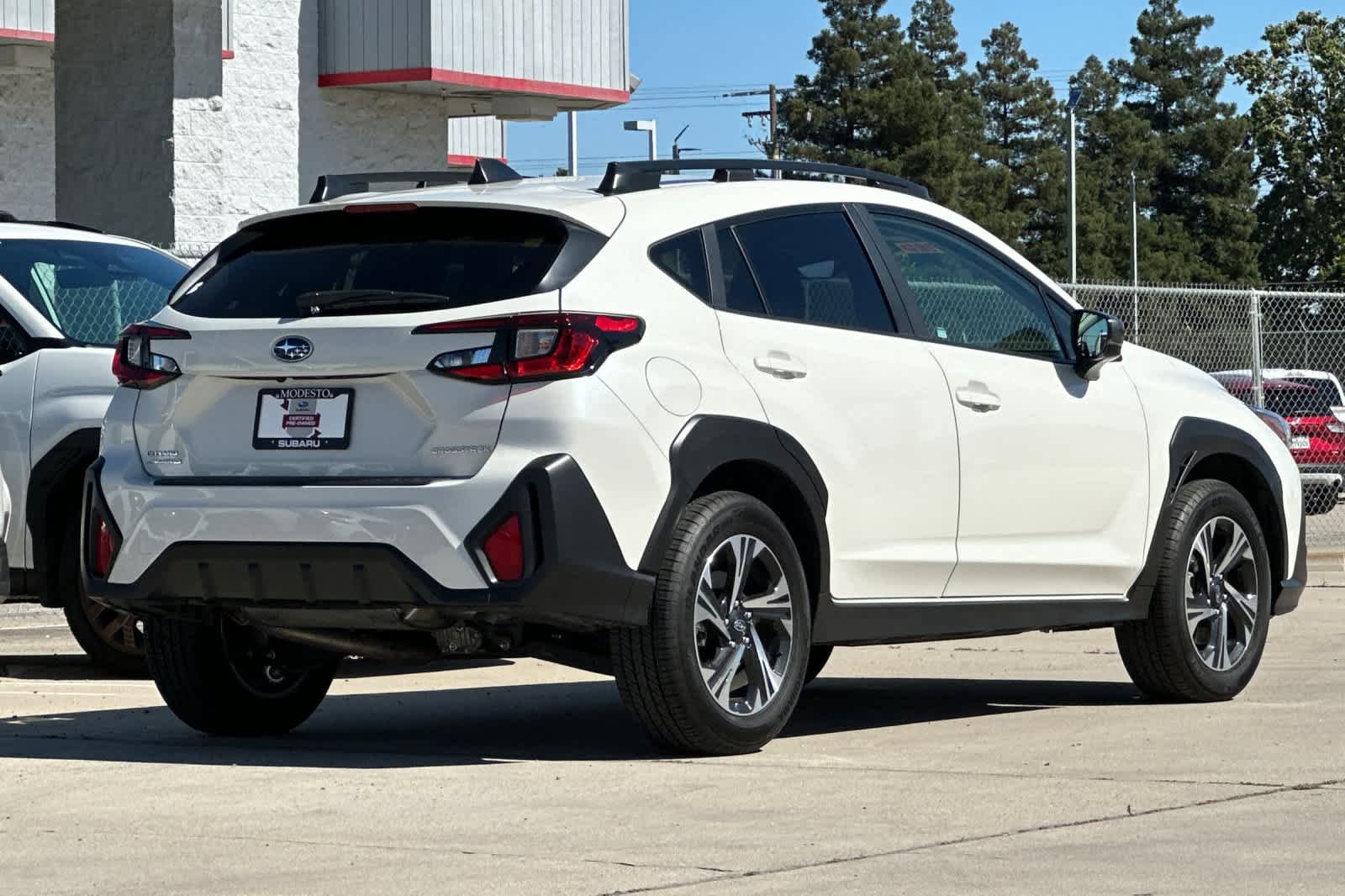 Certified 2025 Subaru Crosstrek 2.0i Premium AWD/4WD image 3