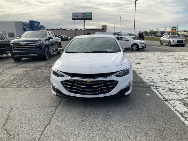 Used 2024 Chevrolet Malibu LS image 3