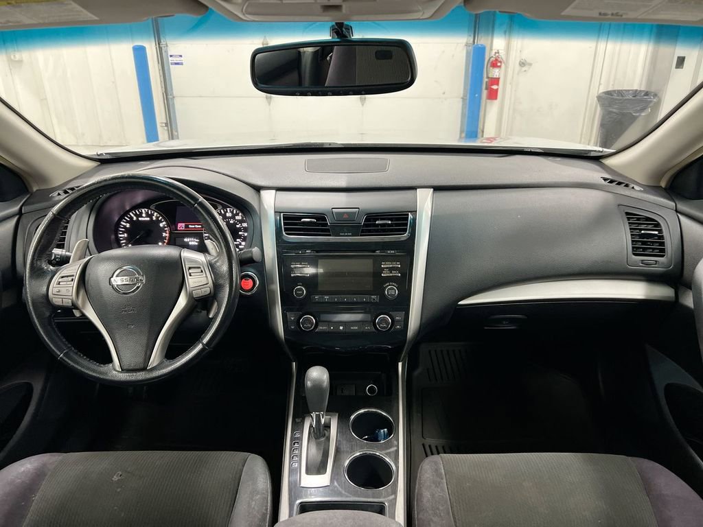 Used 2013 Nissan Altima 3.5 SV FWD image 10