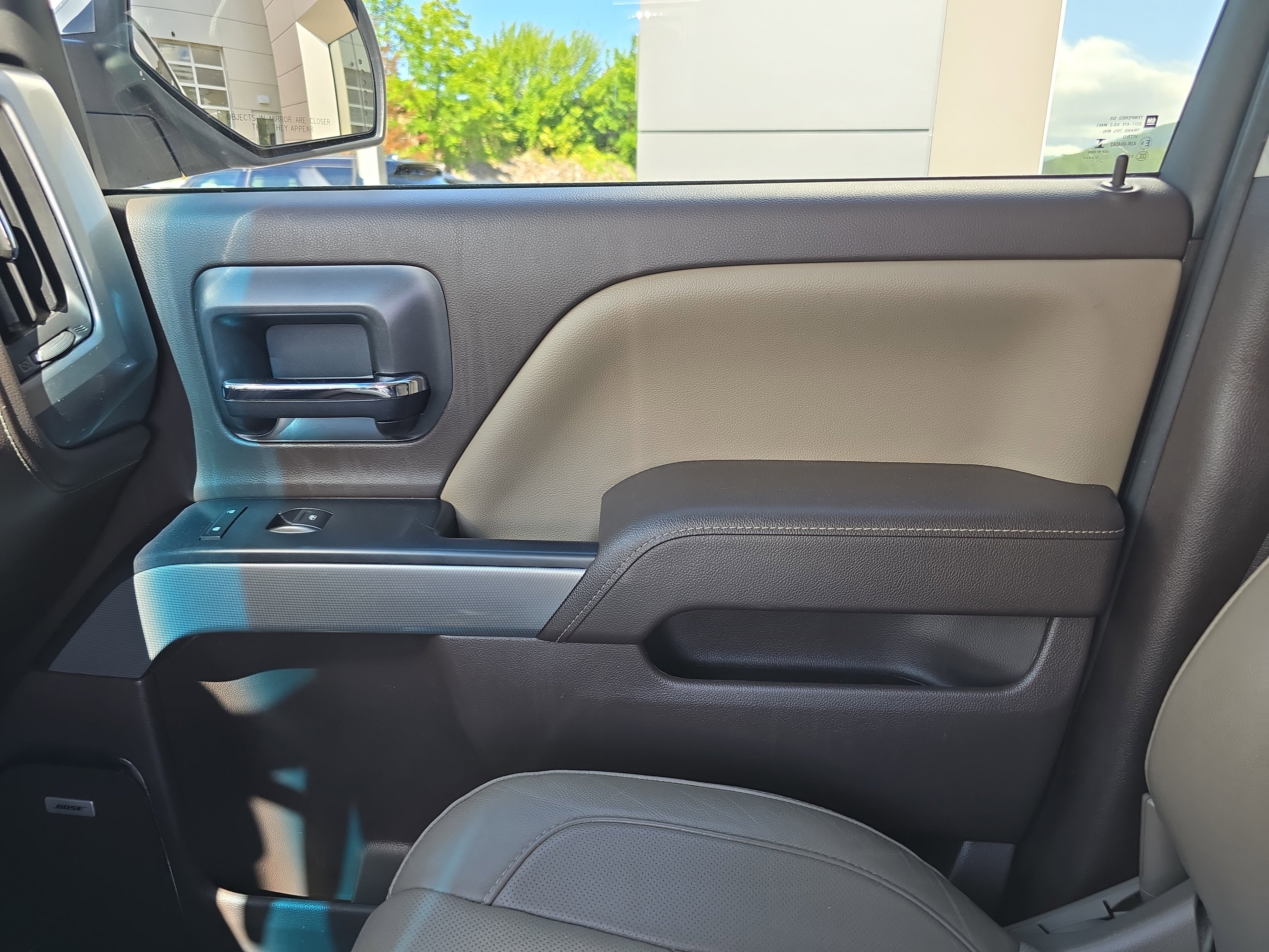 Used 2018 Chevrolet Silverado 1500 LTZ Z71 w/ LTZ Plus Package AWD/4WD image 23