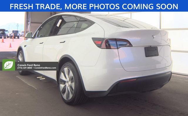 Used 2021 Tesla Model Y Long Range image 9