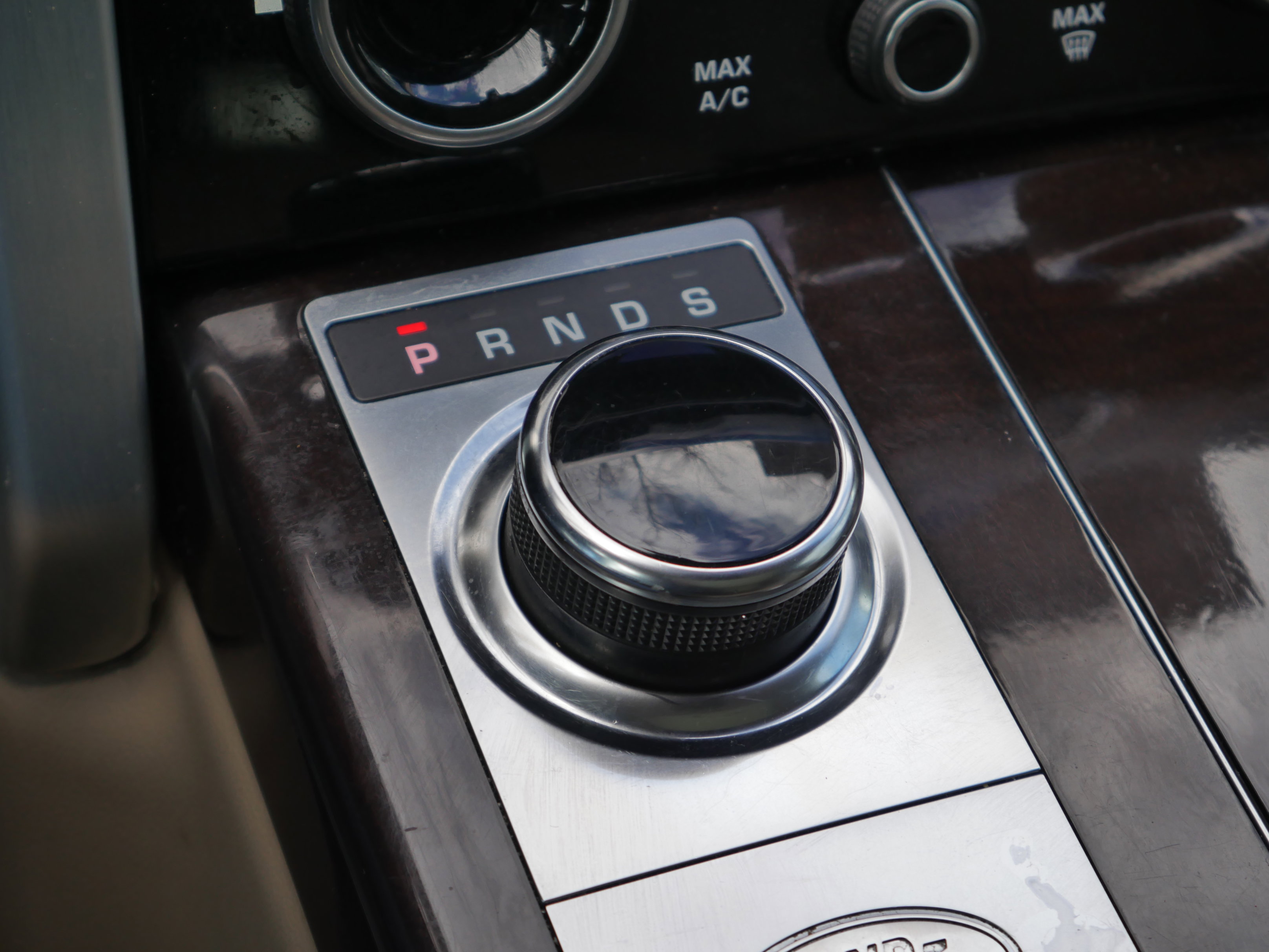 Used 2019 Land Rover Range Rover Supercharged image 18
