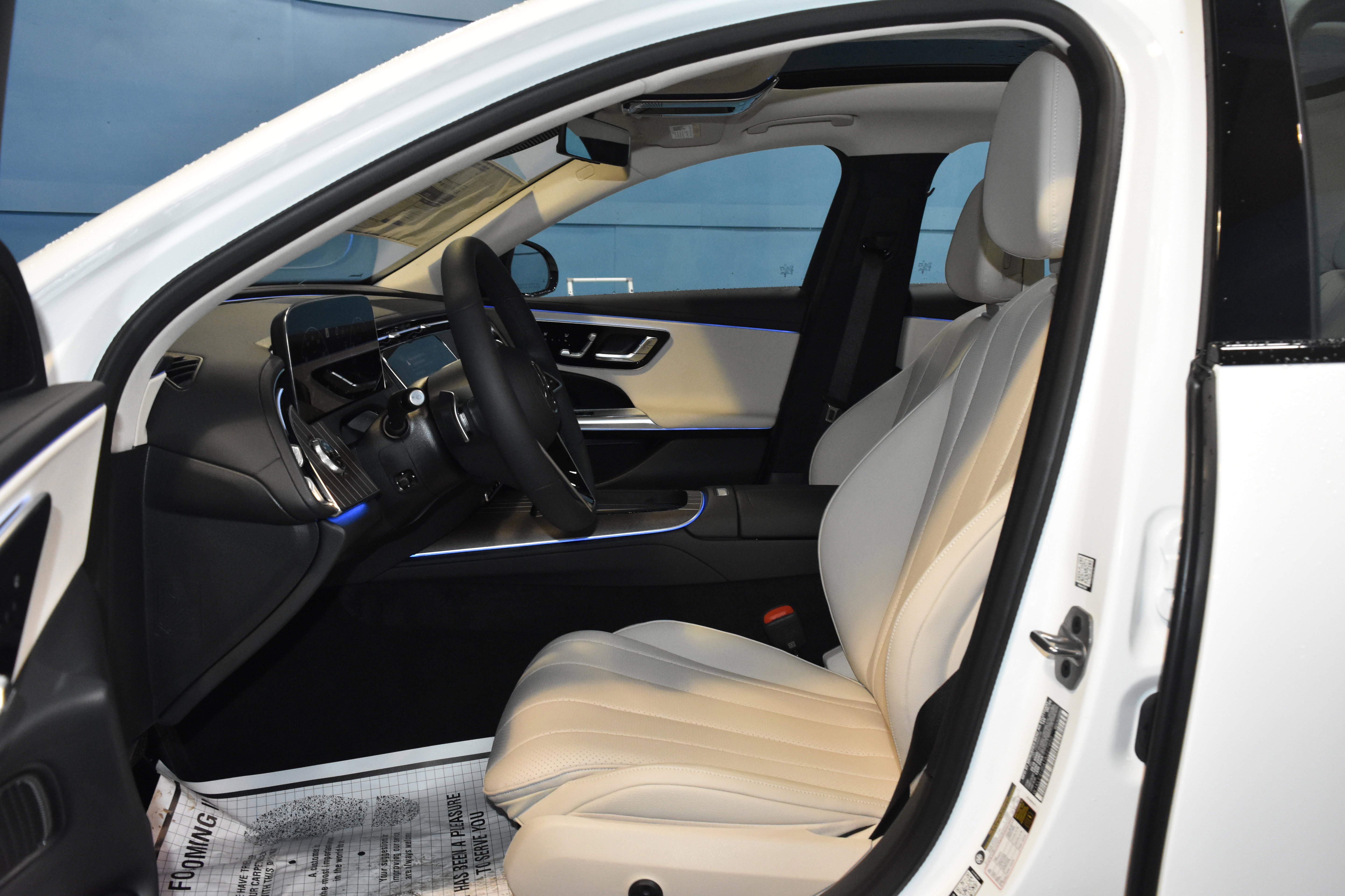 New 2026 Mercedes-Benz E 350 4MATIC Sedan image 7