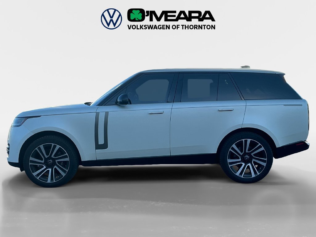 Used 2023 Land Rover Range Rover SE AWD/4WD image 2