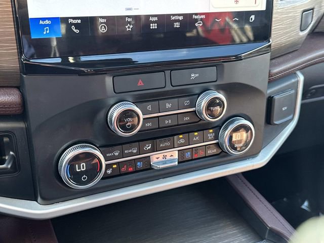 Used 2023 Ford Expedition Limited image 27