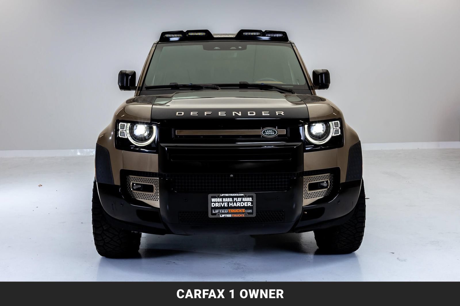 Used 2024 Land Rover Defender 110 X AWD/4WD image 3