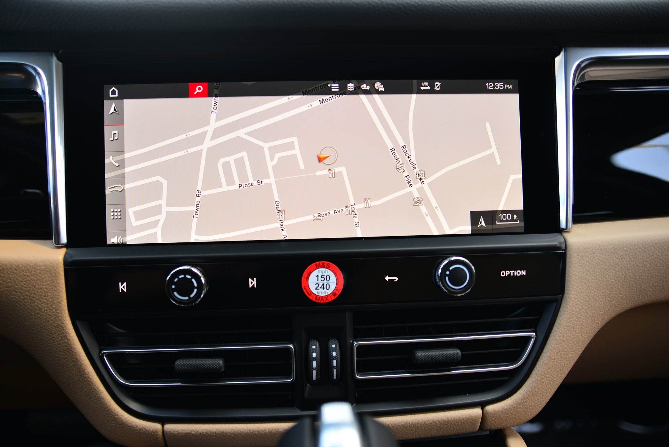 Certified 2026 Porsche Macan image 29