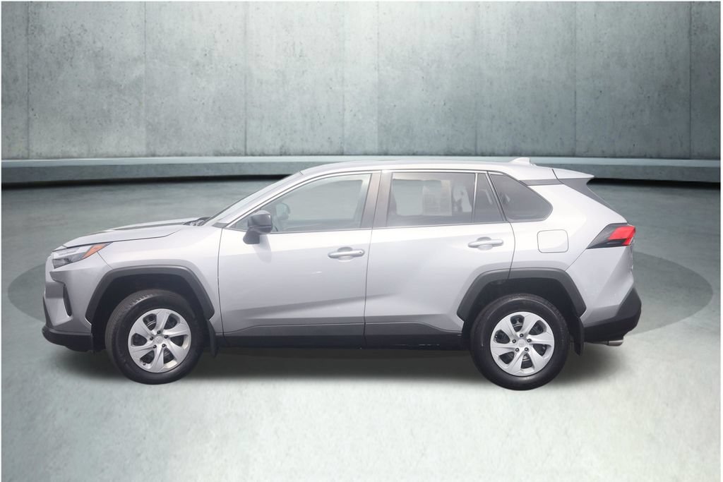 Used 2023 Toyota RAV4 LE AWD/4WD image 26