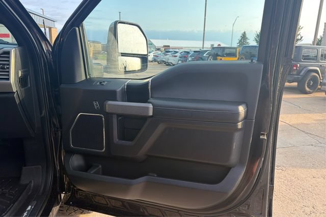Used 2019 Ford F250 Platinum w/ Platinum Ultimate Package AWD/4WD image 19