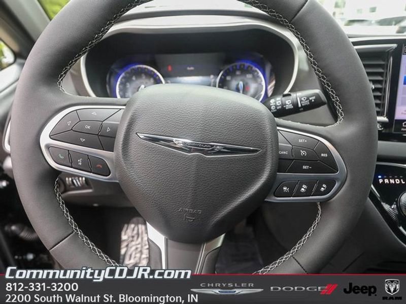 New 2025 Chrysler Voyager LX FWD image 13