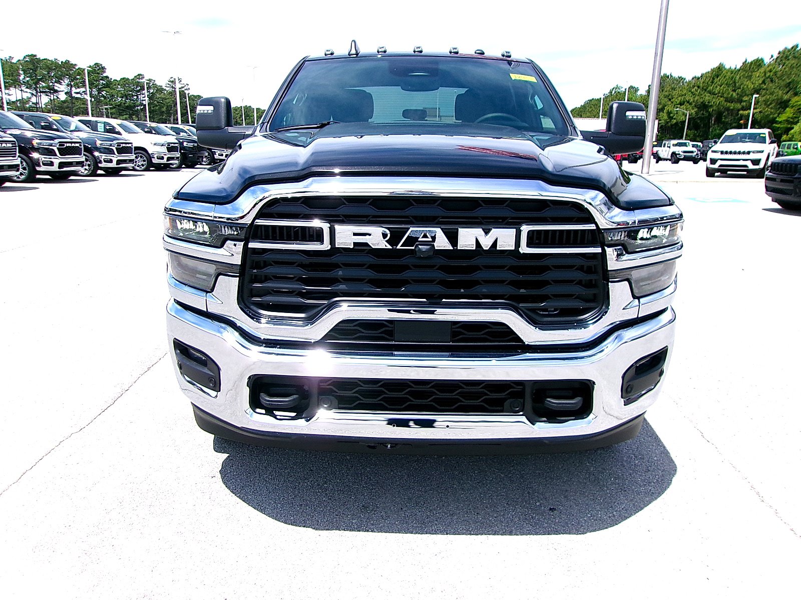 New 2026 RAM 3500 Big Horn AWD/4WD image 6
