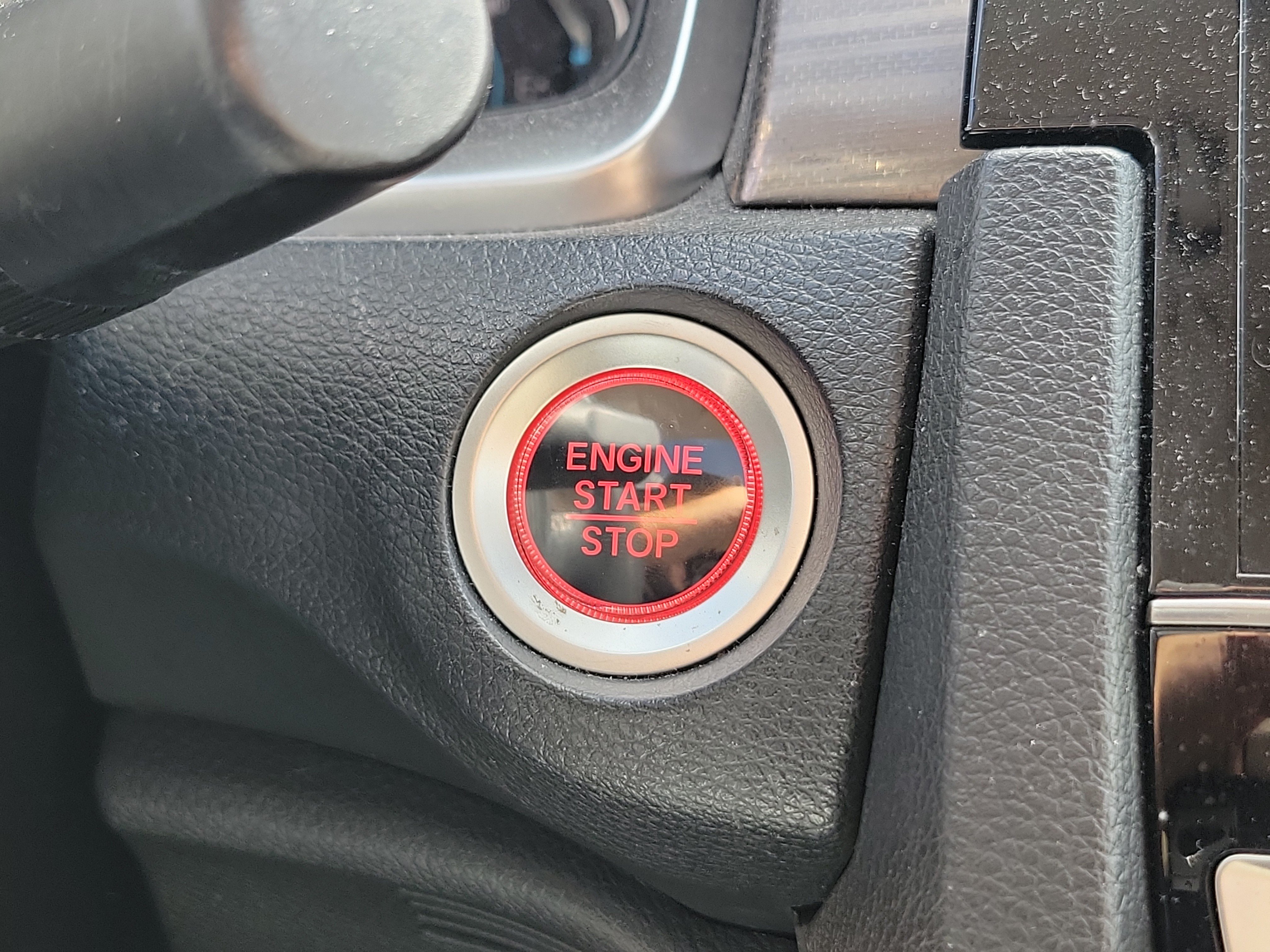 Used 2019 Honda Civic Touring image 30