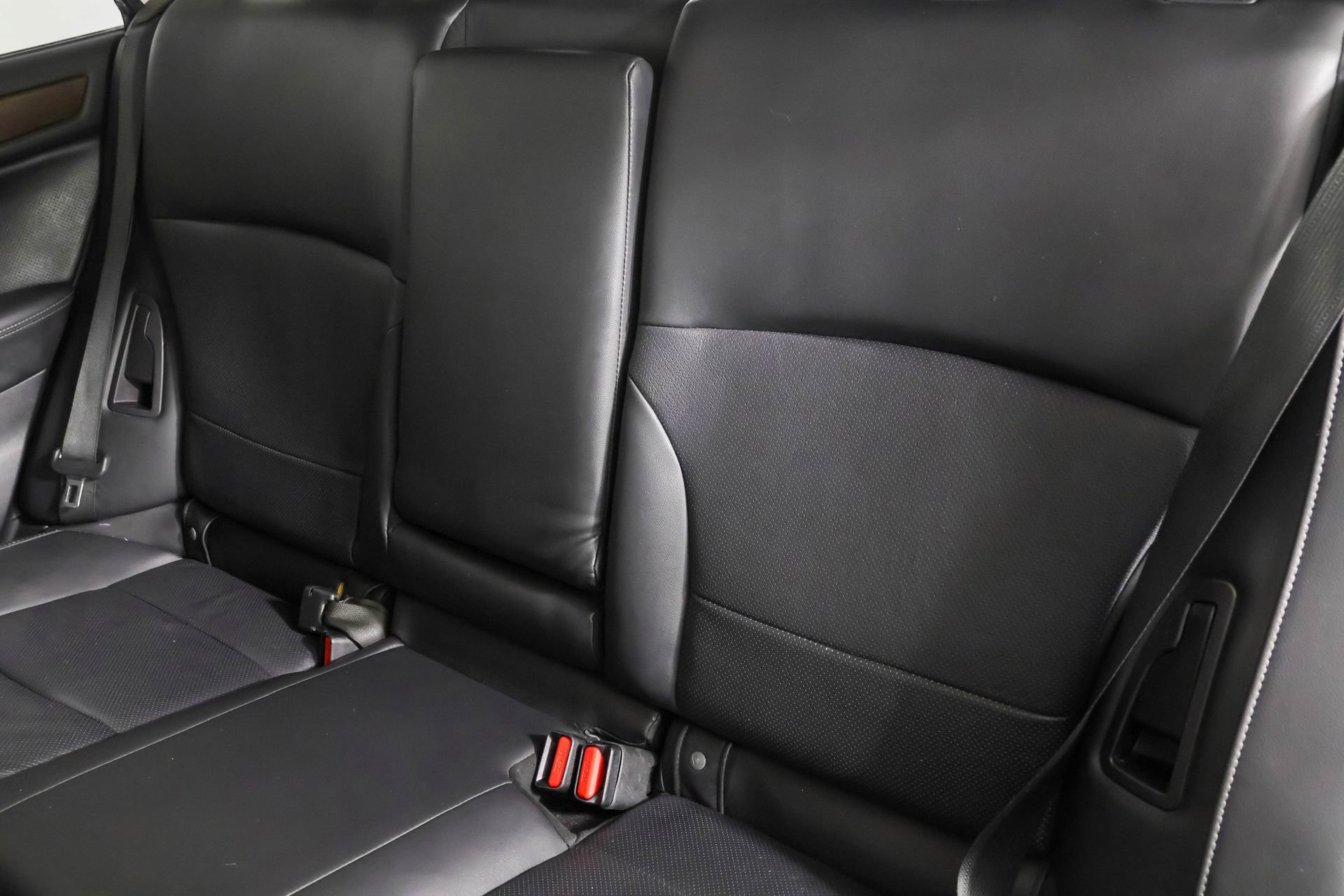 Used 2015 Subaru Outback 2.5i Limited AWD/4WD image 38