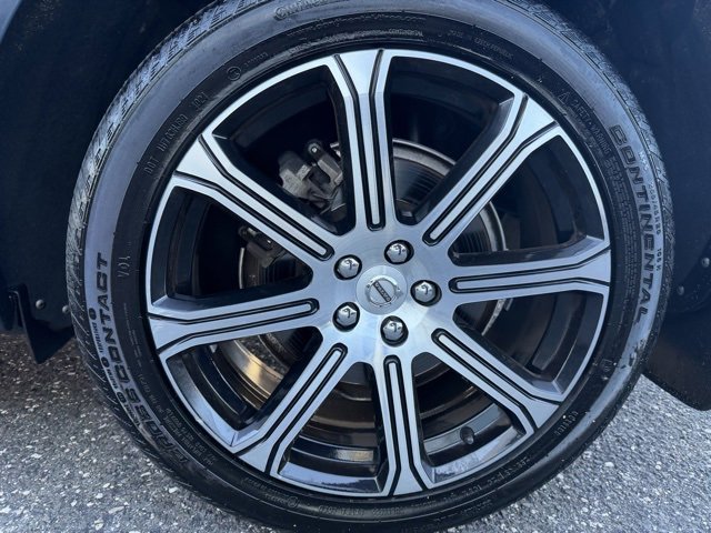 Used 2019 Volvo XC60 T6 Inscription w/ Protection Package image 19