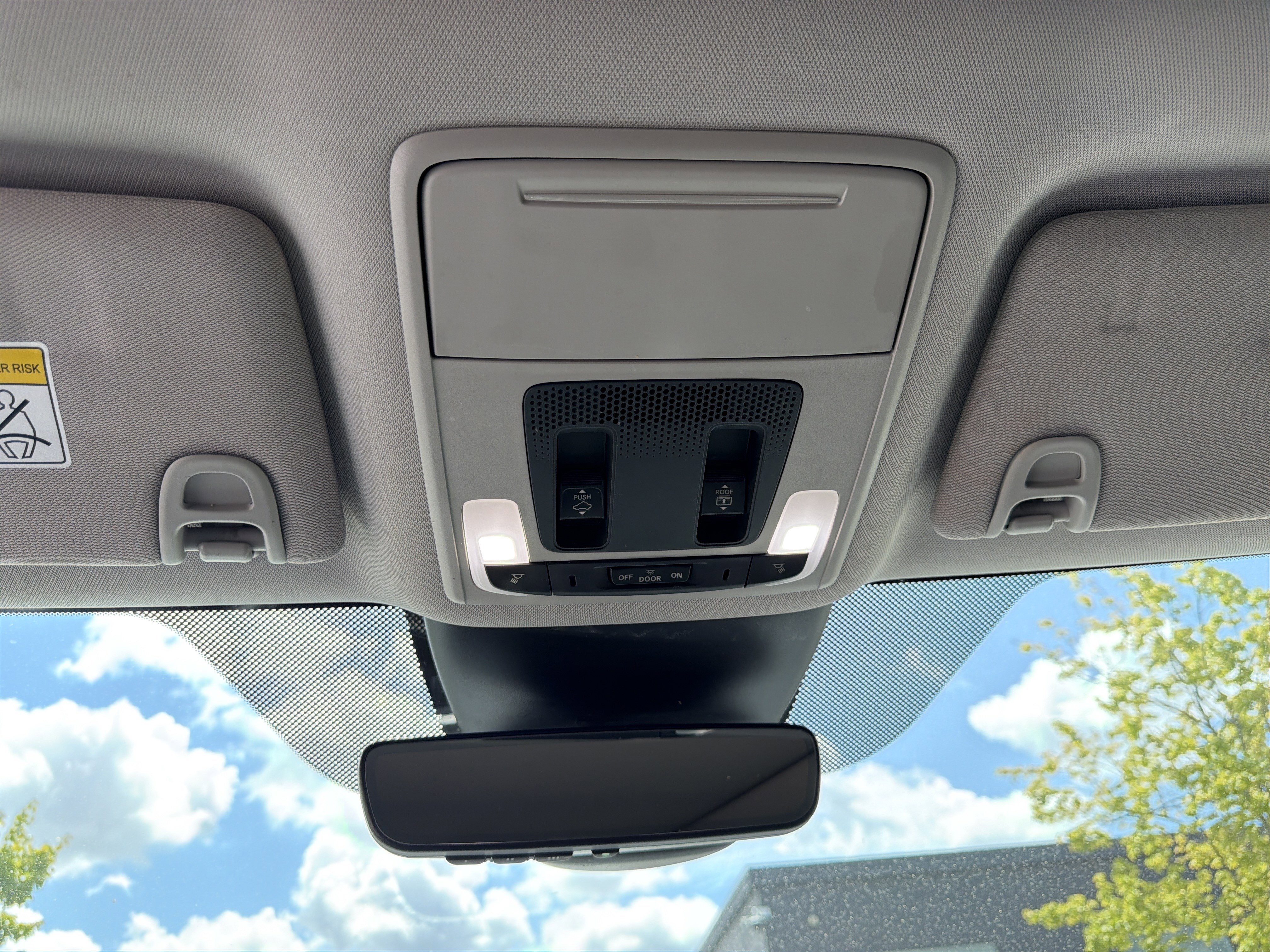 Used 2024 Honda Pilot Elite image 33