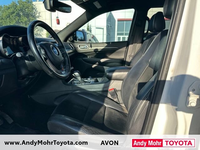 Used 2017 Jeep Grand Cherokee Altitude AWD/4WD image 9